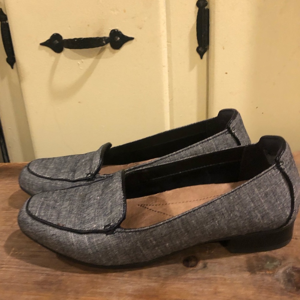 Canvas loafers